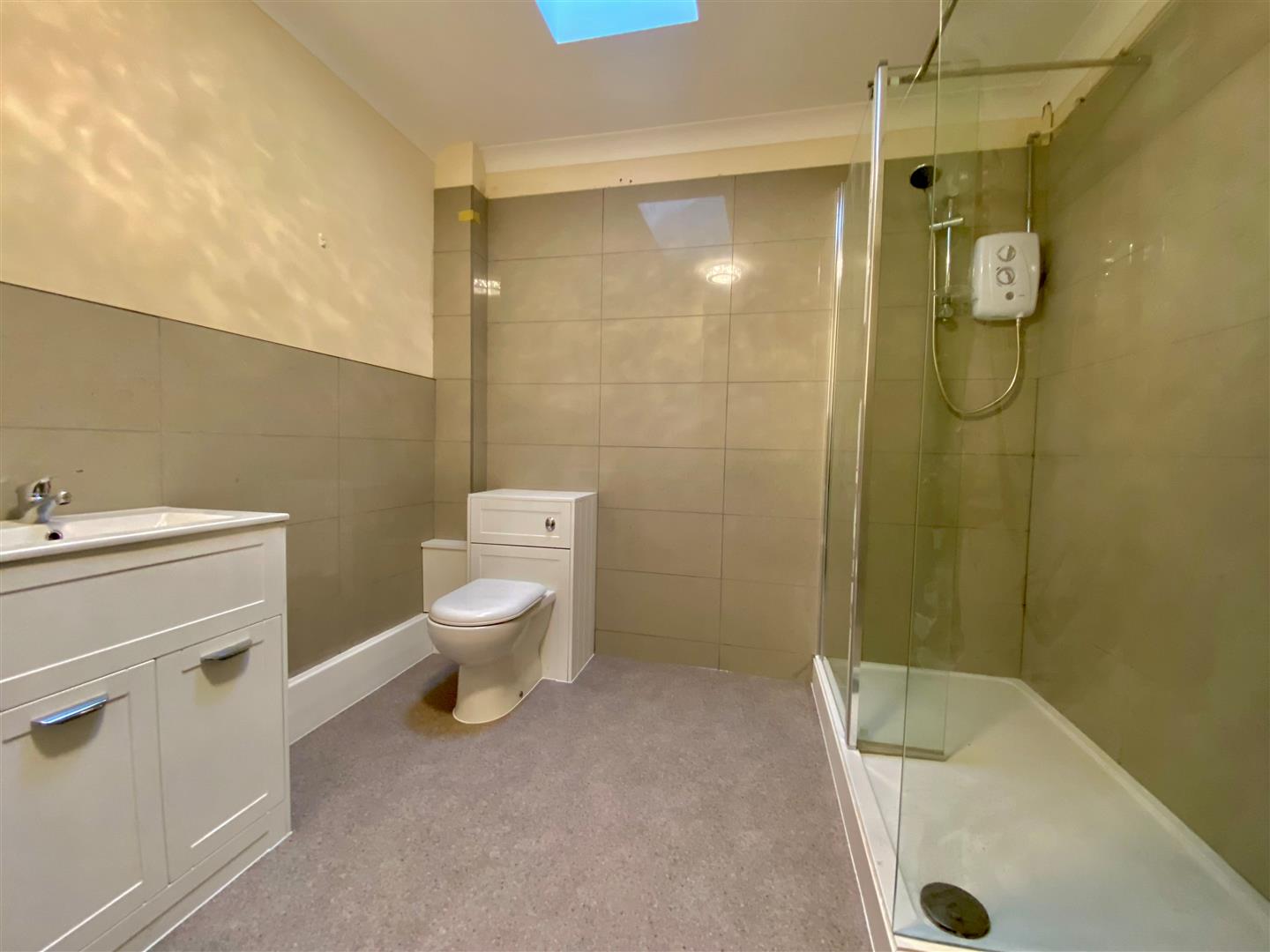 Crown Road, Kenfig Hill, Bridgend County Borough, CF33 6EN
